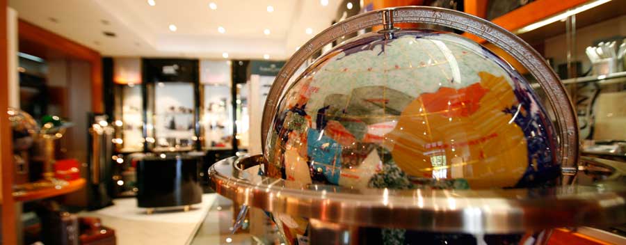 Panoramica interna del reparto articoli da tavolo